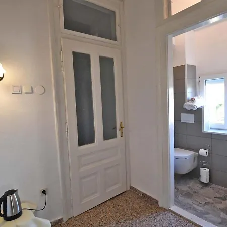 Kwatera prywatna Spacious With A Panoramic View Of Harbor